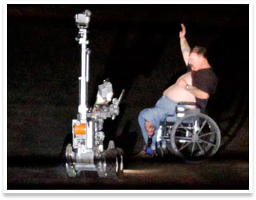 RoboCop überwältigt den Geiselnehmer